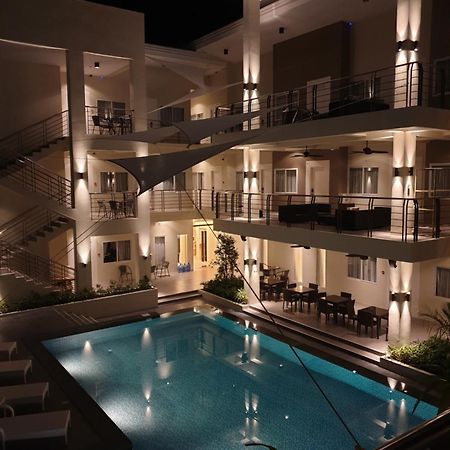 Rovira Suites Dumaguete City Esterno foto