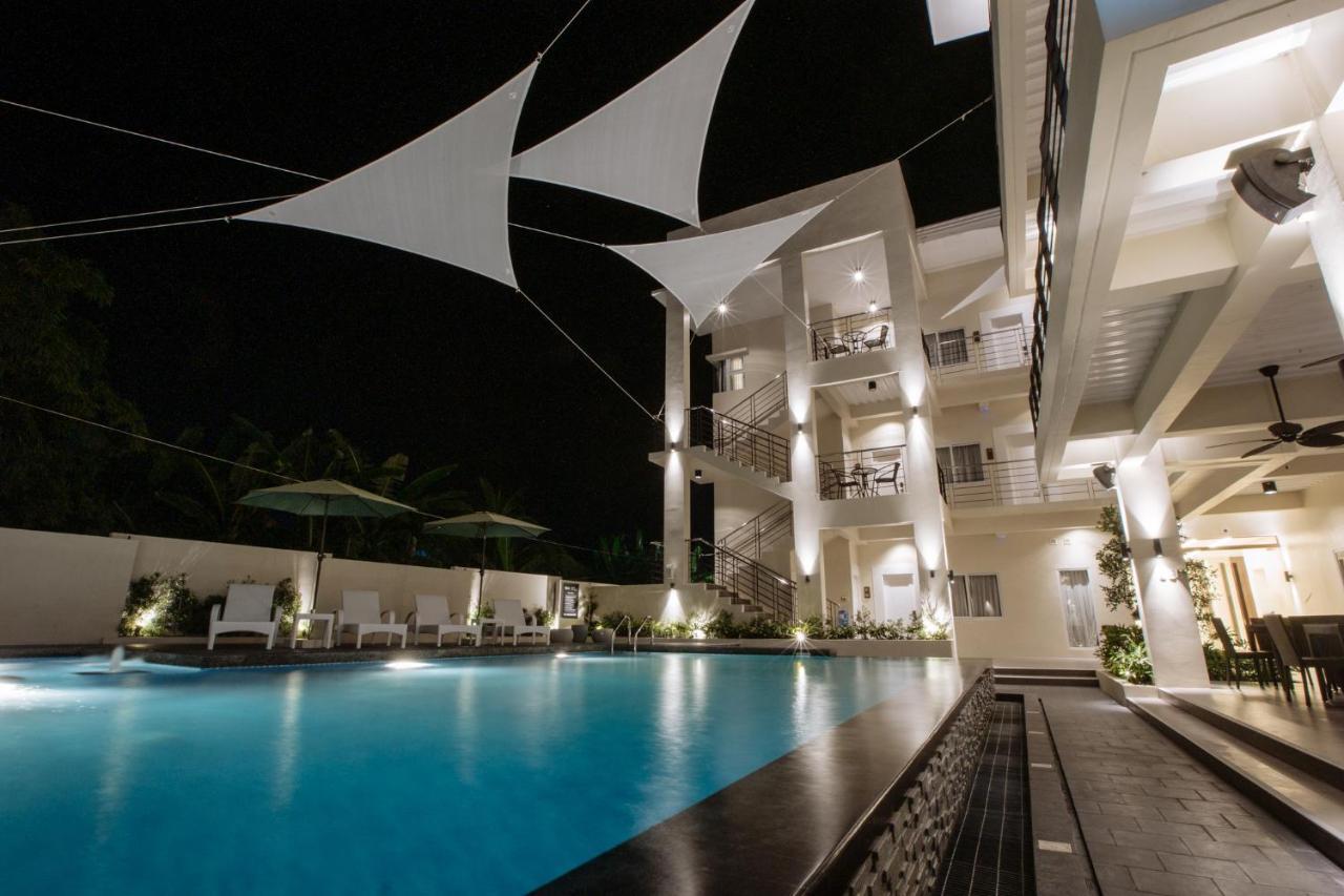 Rovira Suites Dumaguete City Esterno foto